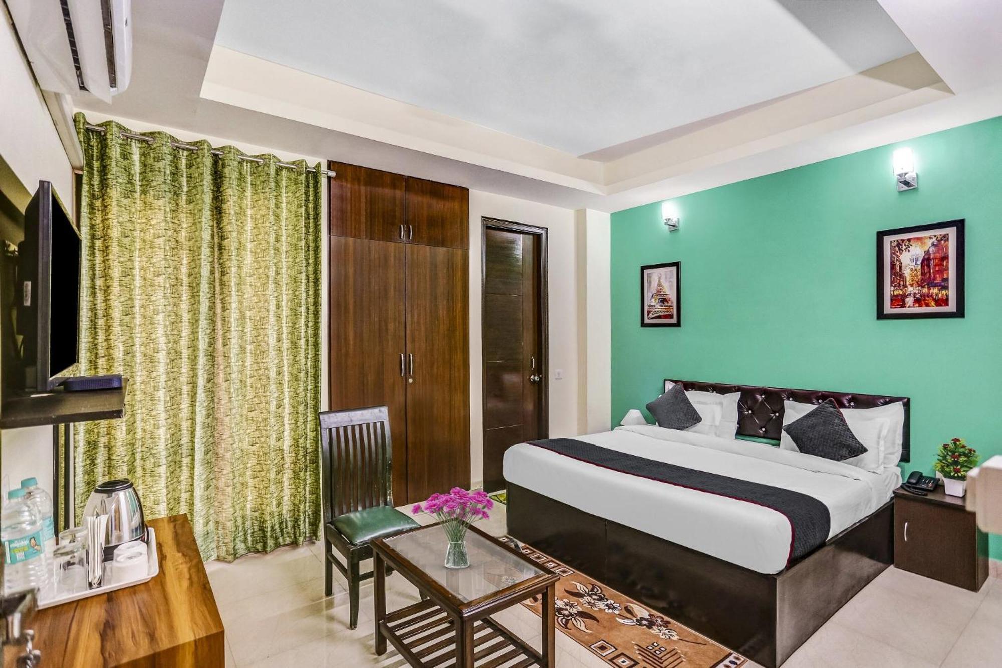 Townhouse Rumaisa Indirapuram Buitenkant foto