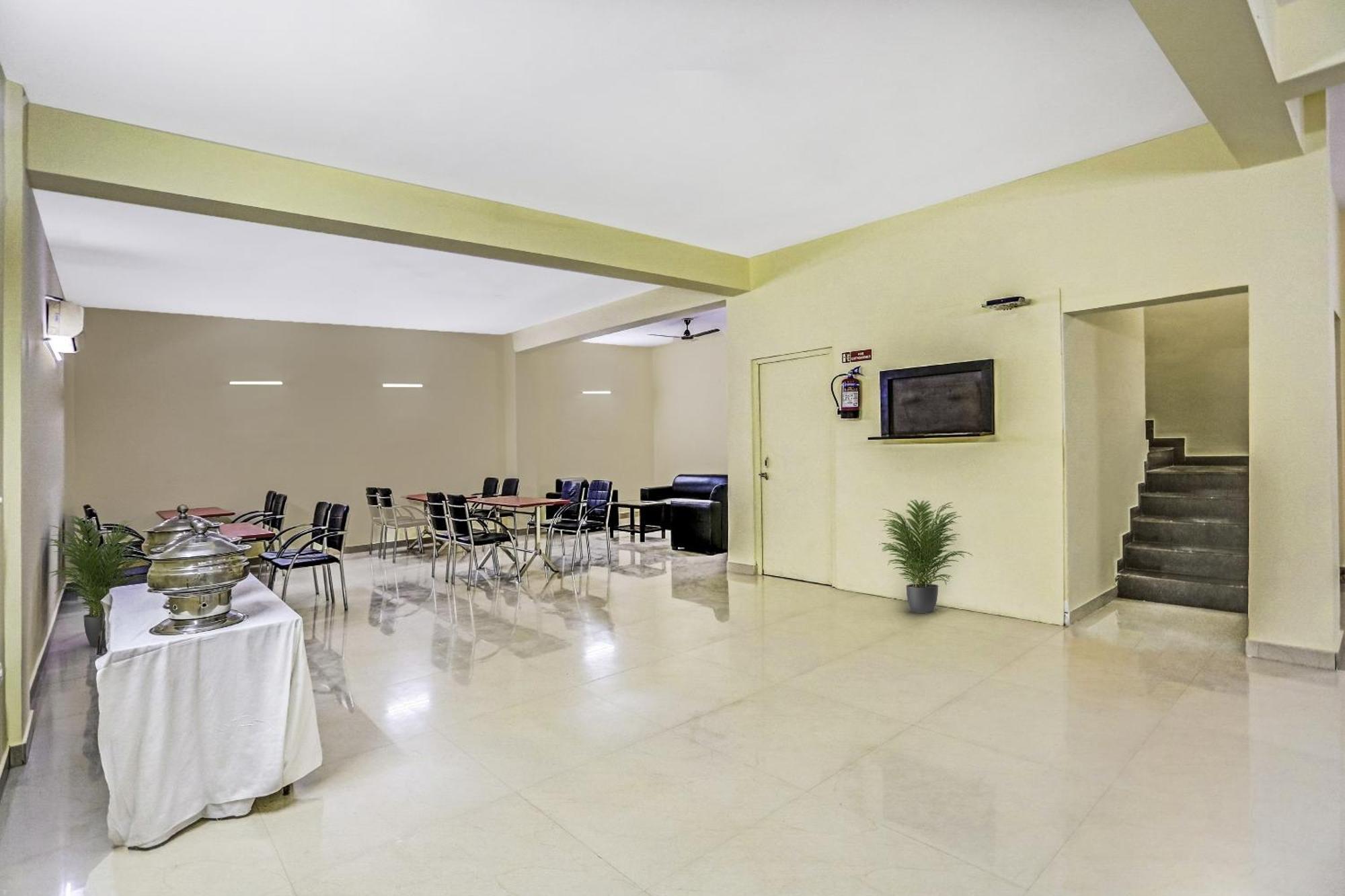 Townhouse Rumaisa Indirapuram Buitenkant foto